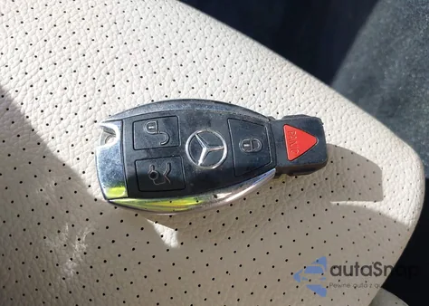 2016 Mercedes-Benz C 300 4Matic/Luxury 4Matic/Sport 4Matic from USA, damaged, VIN 55SWF4KB7GU177654